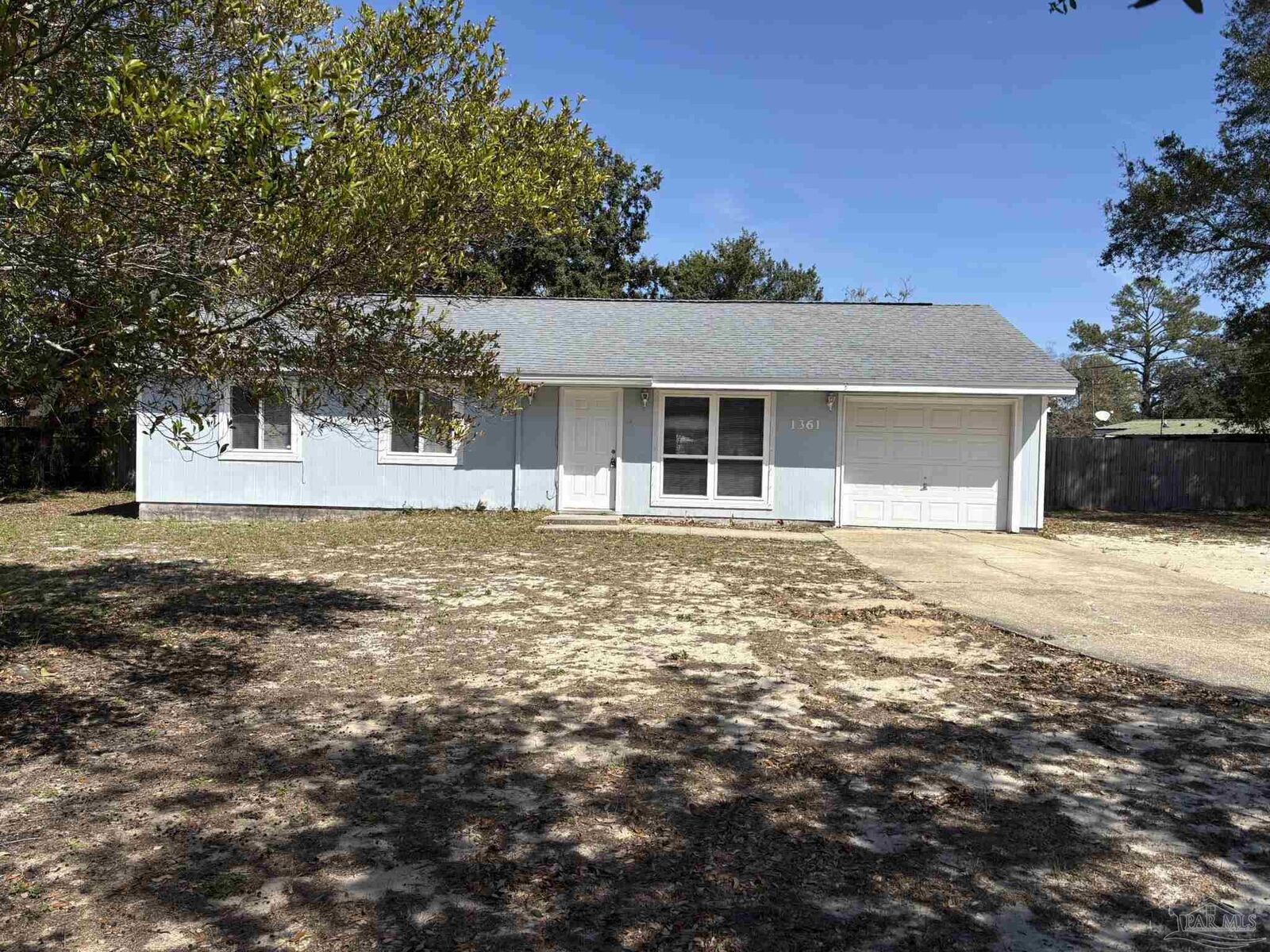 Property Photo:  1361 Stanford Rd  FL 32563 