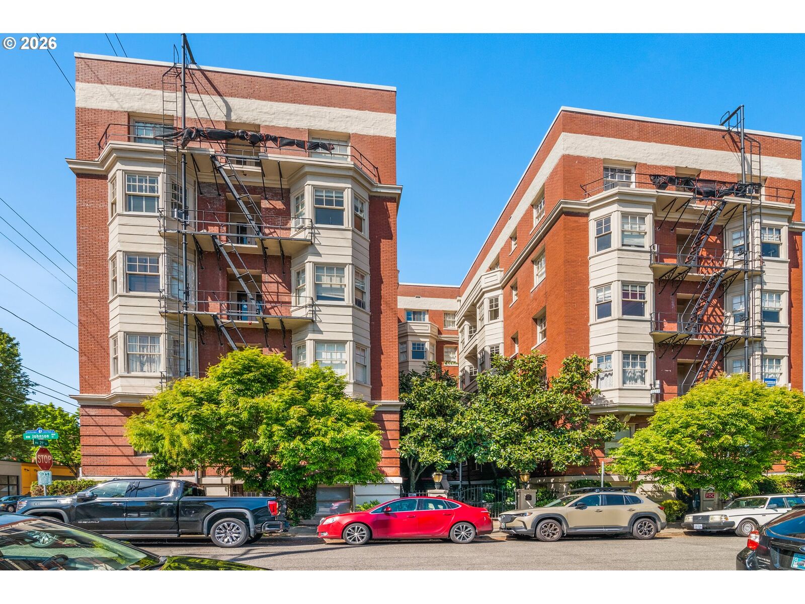 Property Photo: 2083 NW Johnson St 66 OR 97209