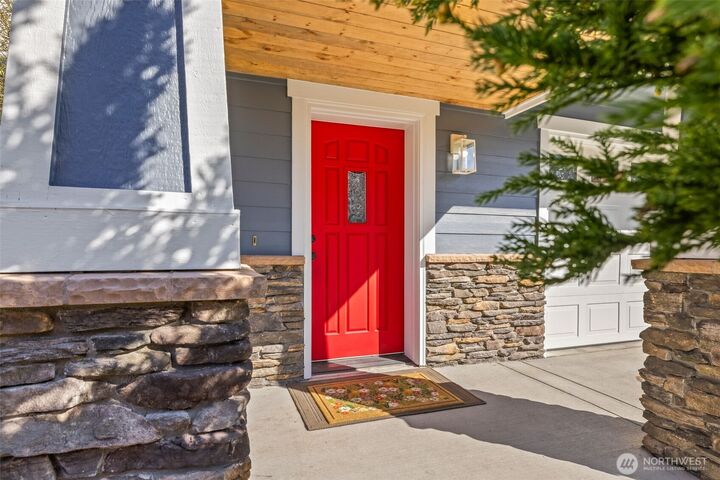 Property Photo: 4525 5th Drive SE WA 98203