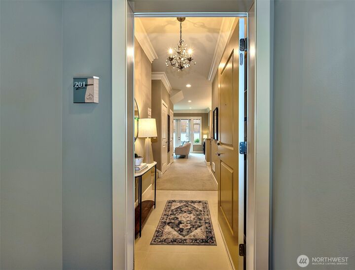 Property Photo:  61  Pine Street 201  WA 98020 