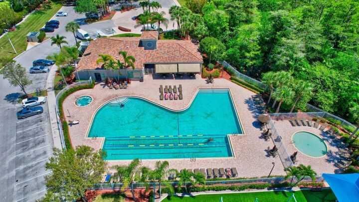 Property Photo:  6584 Marbletree Lane  FL 33467 