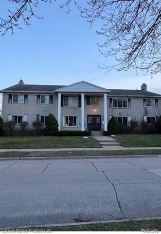 Property Photo: 510 Montrose Avenue 6 MI 48073