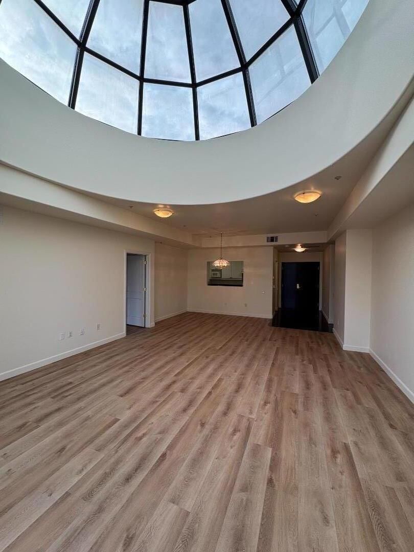 Property Photo: 200 Sheridan Avenue 408 CA 94306