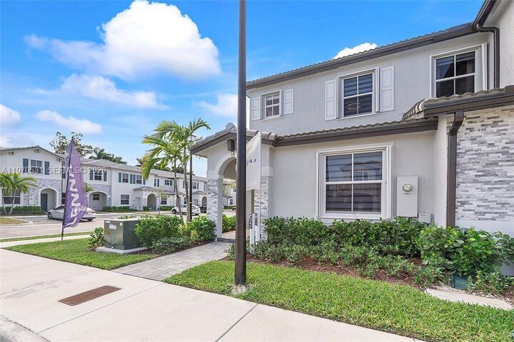 Property Photo: 16220 SW 291st St FL 33033