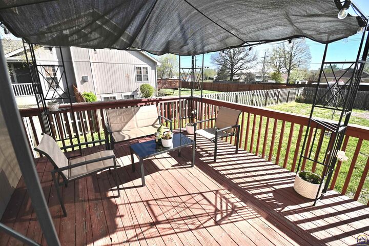Property Photo: 2522 SW Windermere Ct KS 66614