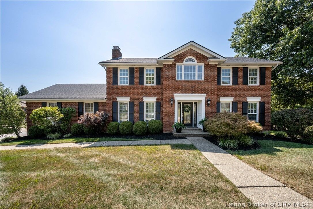 Property Photo:  1130 Eastridge Drive  IN 47150 