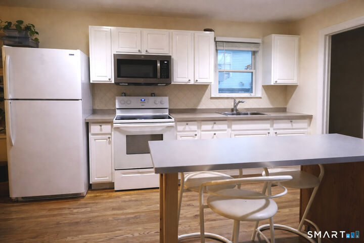 Property Photo:  59 Harbor Street 1  CT 06902 