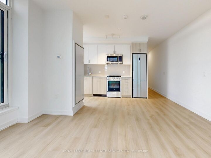 Property Photo:  1195 The Queensway N/A 614  ON M8Z 0H1 