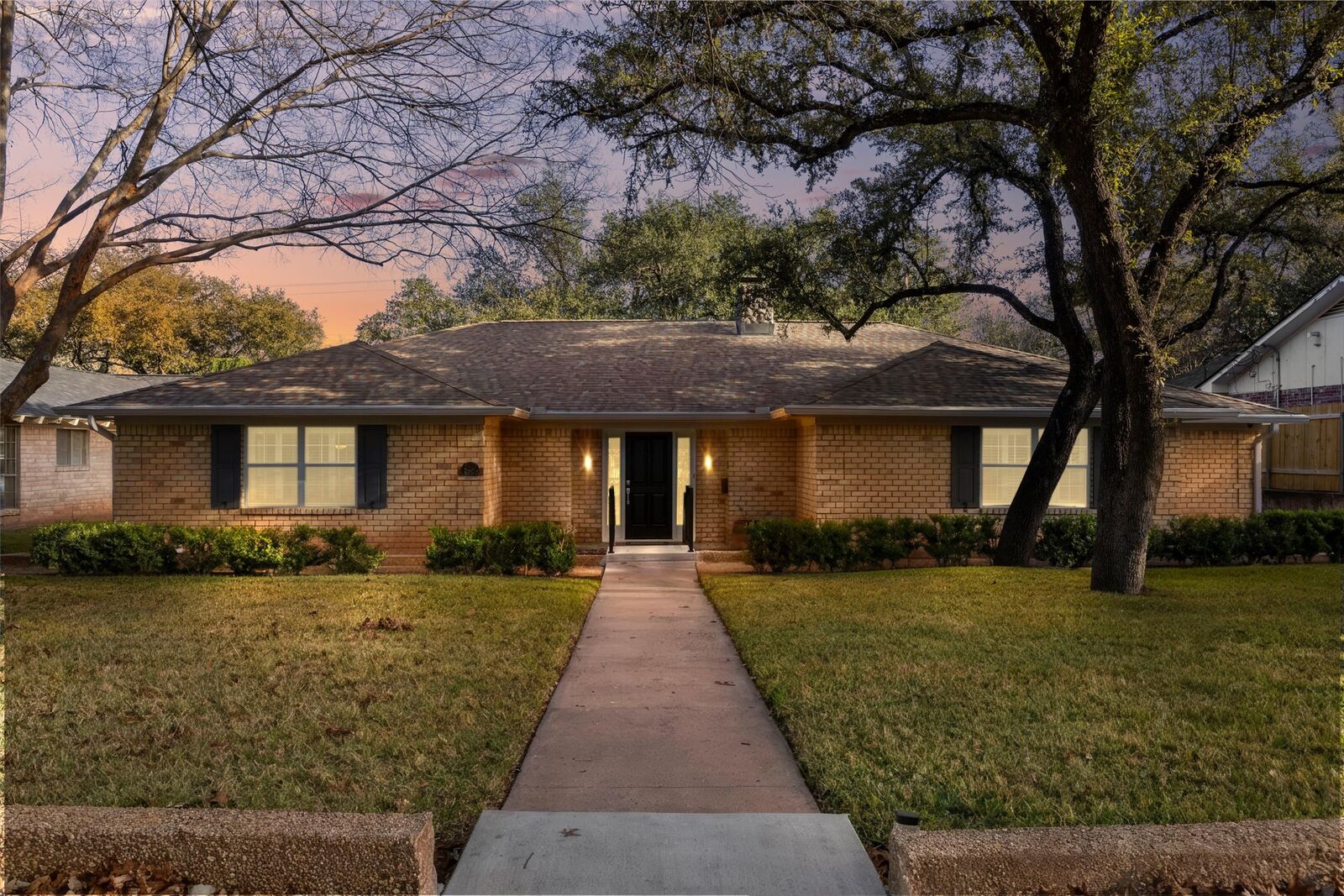 Property Photo:  7207 Mesa Drive  TX 78731 