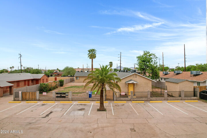 Property Photo: 2238 E Taylor Street AZ 85006