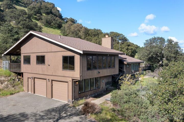 Property Photo: 2410 Oakridge Lane CA 94510