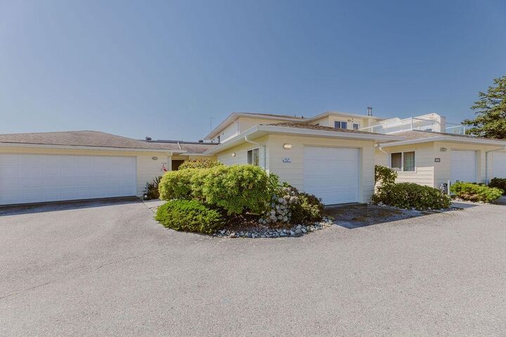Property Photo: 1585 Field Road 222 BC V7Z 0H1