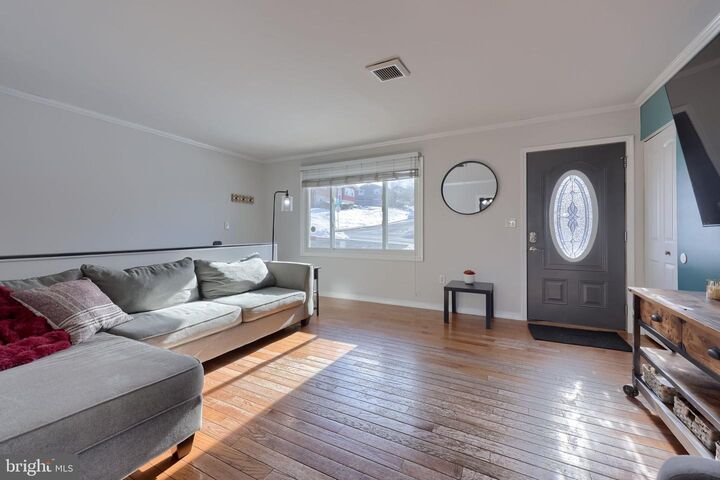 Property Photo:  122 Boomerang Drive  PA 17522 