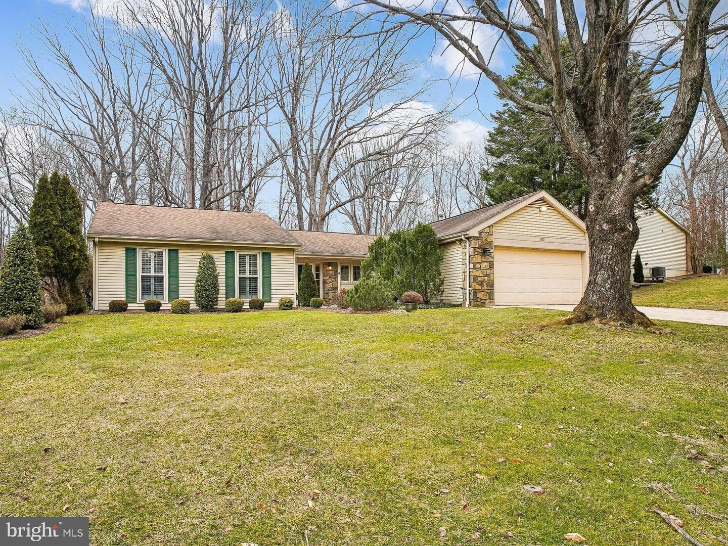 Property Photo:  1010 Mastline Drive  MD 21401 