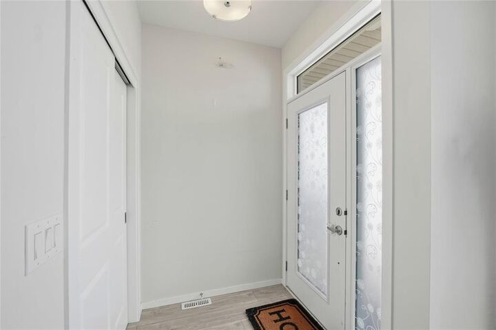 Property Photo: 166 Evelyne Reese Boulevard MB R3X 2G9