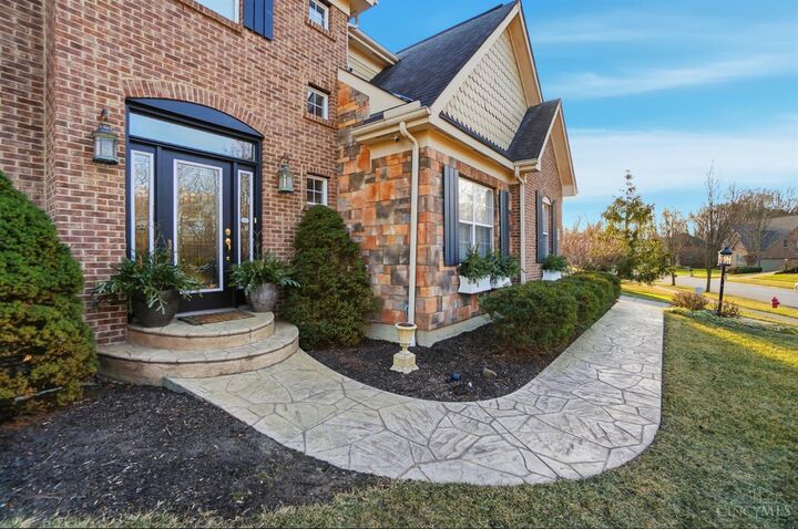 Property Photo:  1511 Indian Bluffs Drive  OH 45039 