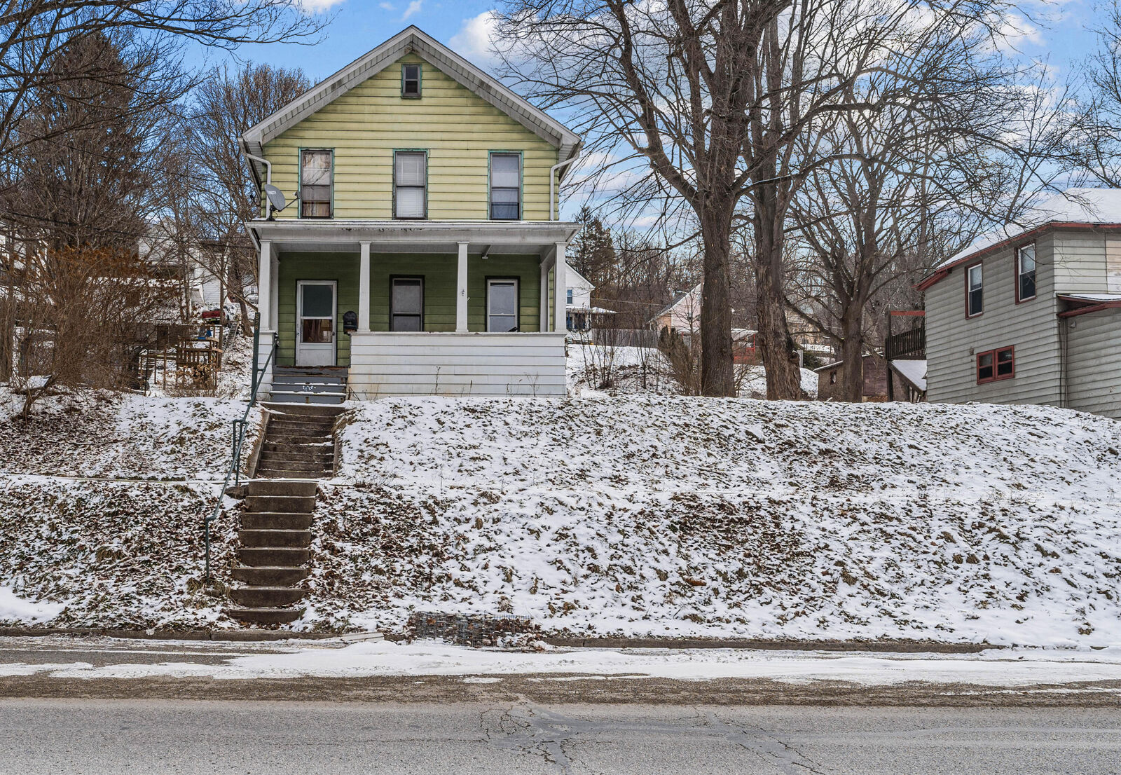 Property Photo: 528 N Broad St PA 15853