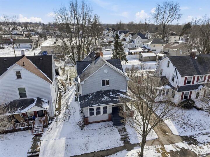 Property Photo:  121 W Lincoln Avenue  OH 43311 