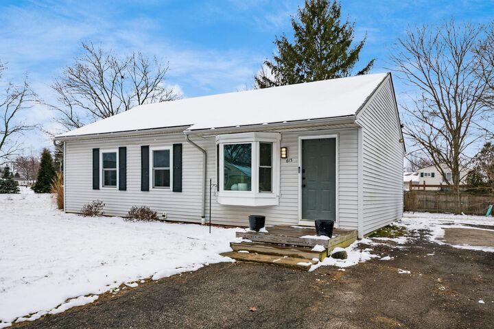 Property Photo:  613 Mistletoe Street  OH 43230 