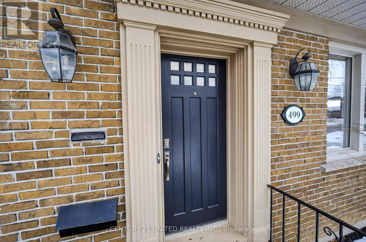 Property Photo:  499 Hunter Street West  ON K9H 2M9 