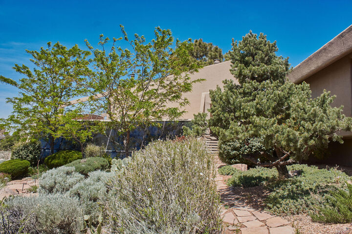 Property Photo:  302 Juniper Hill Road NE  NM 87122 