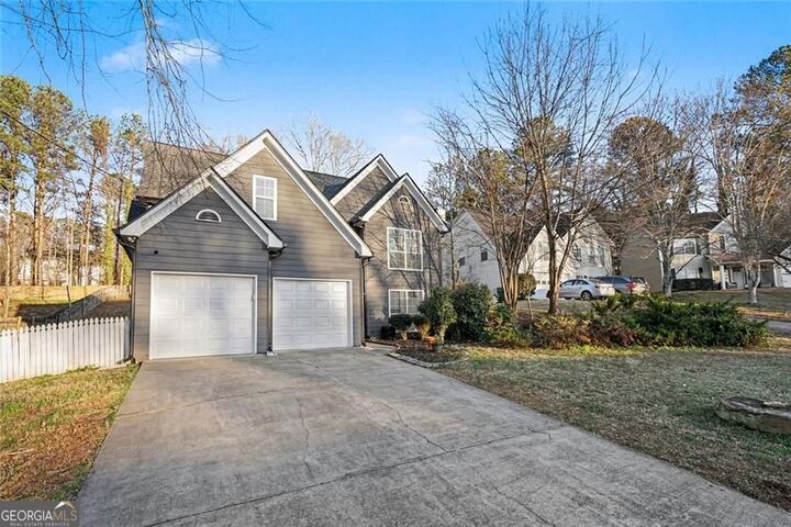 Property Photo: 964 Pointers Way GA 30043