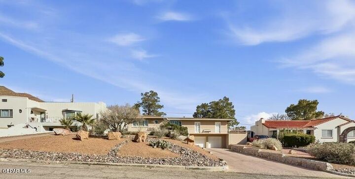 Property Photo:  2511 Savannah Avenue  TX 79930 