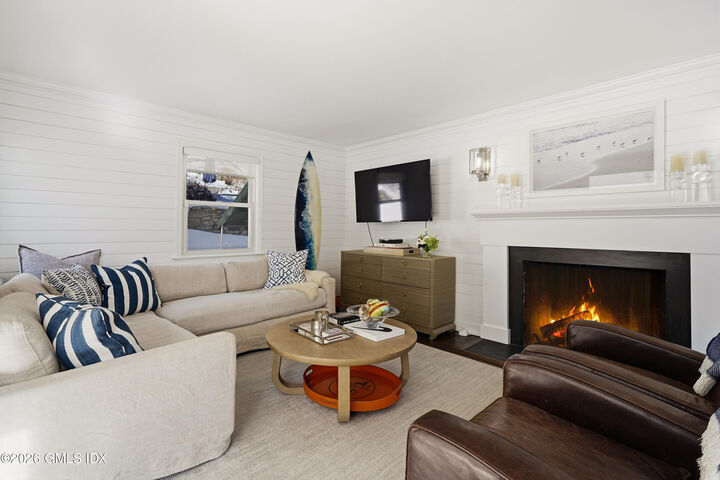 Property Photo:  5 Halliwell Drive  CT 06902 