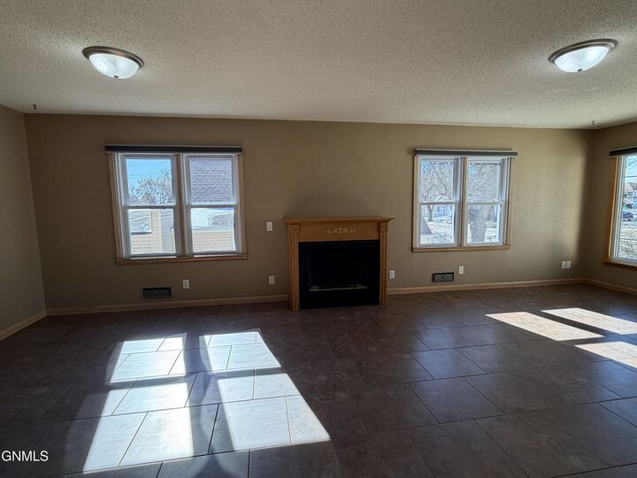 Property Photo:  707 15th Street N  ND 58501 