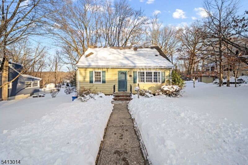 Property Photo:  212 Spruce St  NJ 07432 