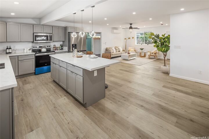 Property Photo: 1650 California Avenue HI 96786