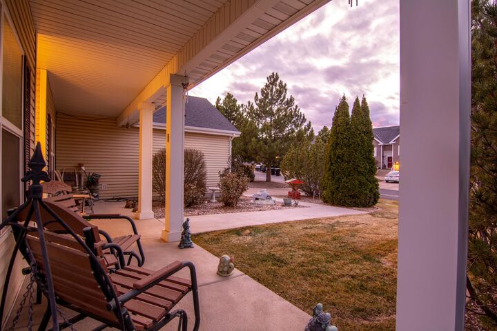 Property Photo: 354 N Tahquitz Dr UT 84720