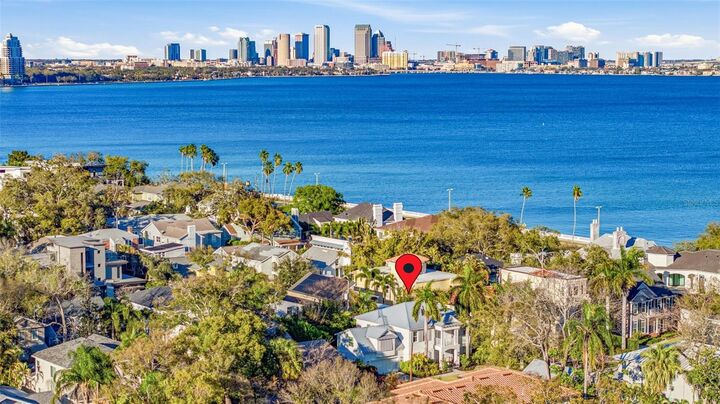 Property Photo:  2909 W Bay Vista Avenue  FL 33611 