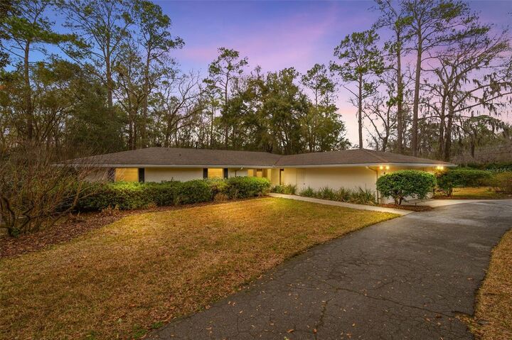 Property Photo:  412 NW 46th Street  FL 32607 