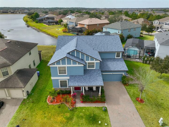 Property Photo:  10039 Smarty Jones Drive  FL 33573 