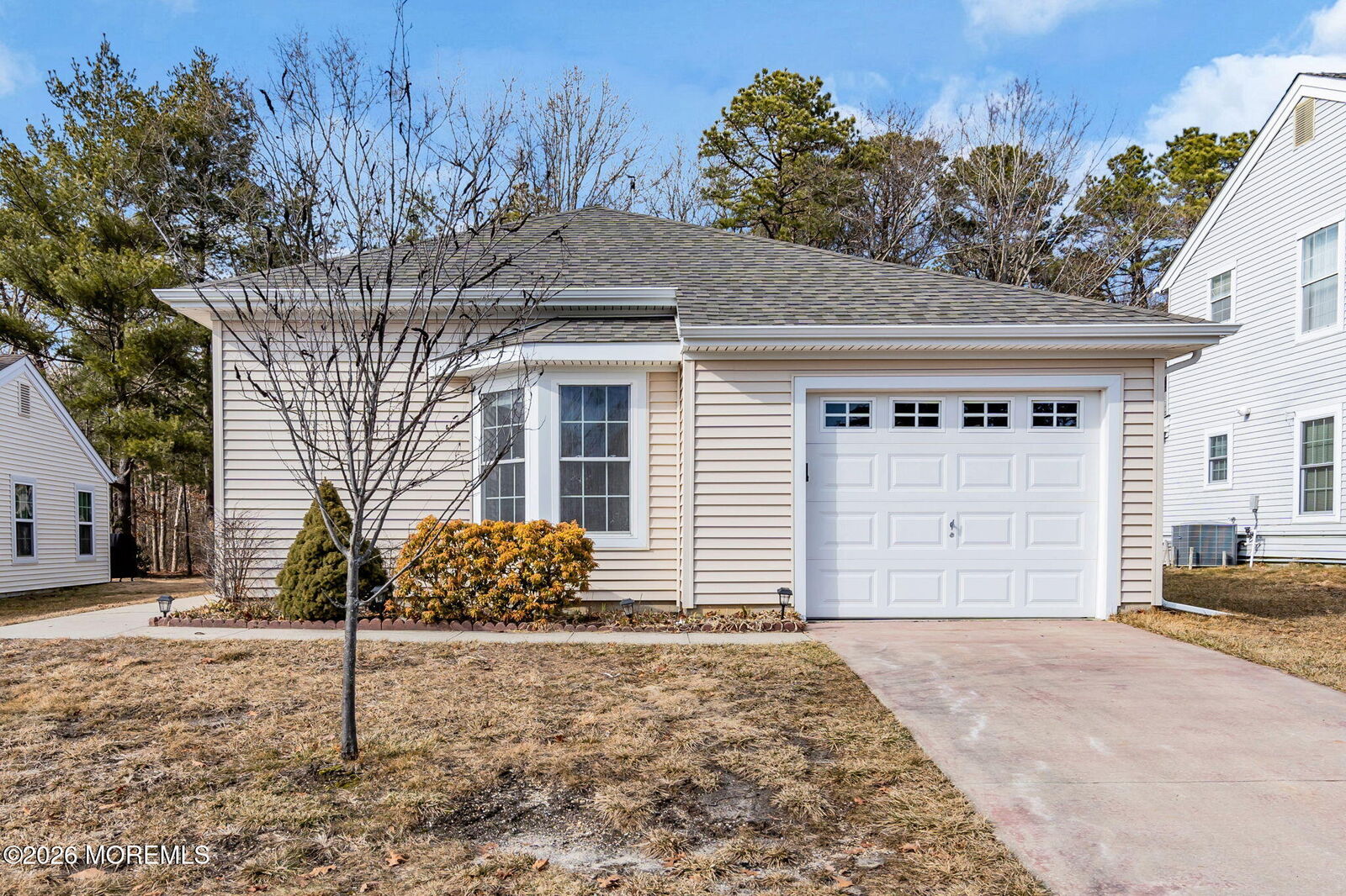 Property Photo:  146 Pine Oak Boulevard  NJ 08005 