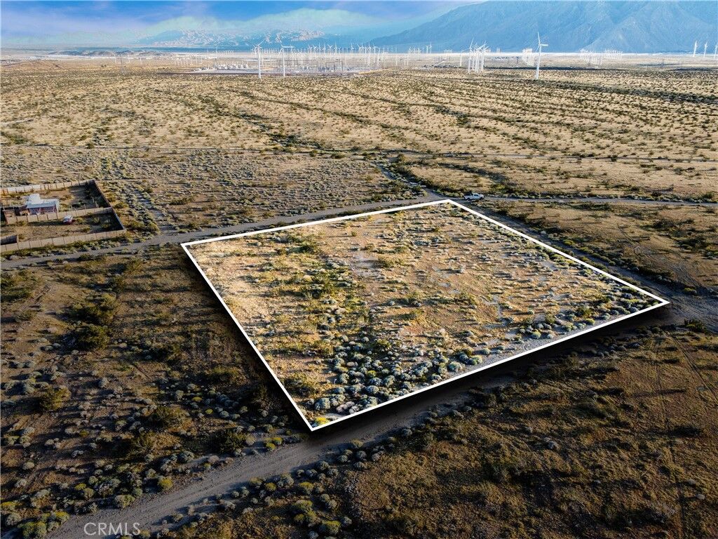 Property Photo:  1 Crest Street  CA 92240 