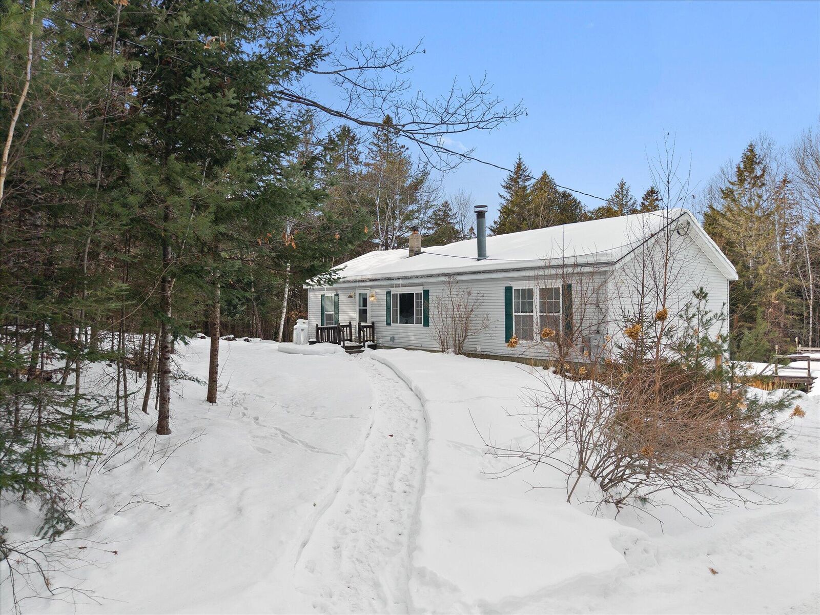 Property Photo:  126 Kidder Hill Road  ME 04429 