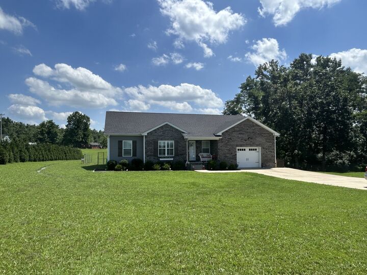 Property Photo:  221 Northup Rd  TN 37148 
