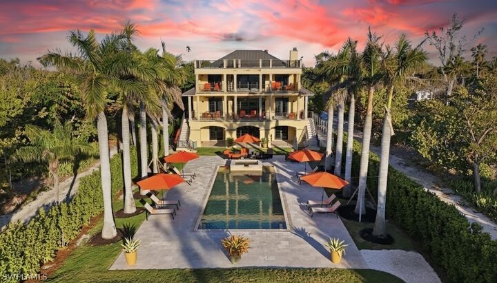 Property Photo:  16205 Captiva Drive  FL 33924 