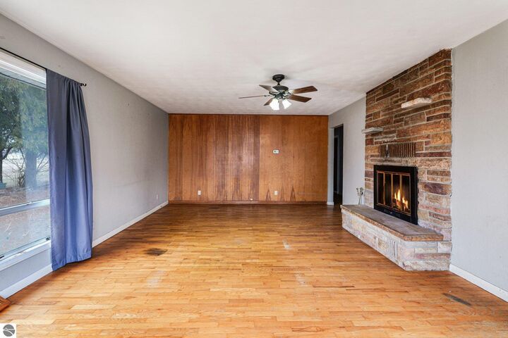 Property Photo:  4820 W Lincoln Road  MI 48801 