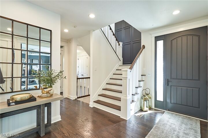 Property Photo:  17552 Gates Landing Drive  OH 44023 