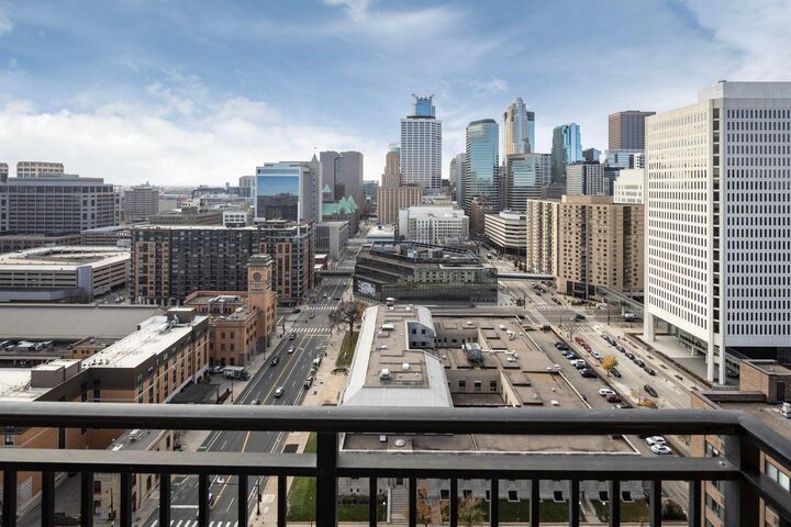 Property Photo: 100 3rd Avenue S 2106 MN 55401