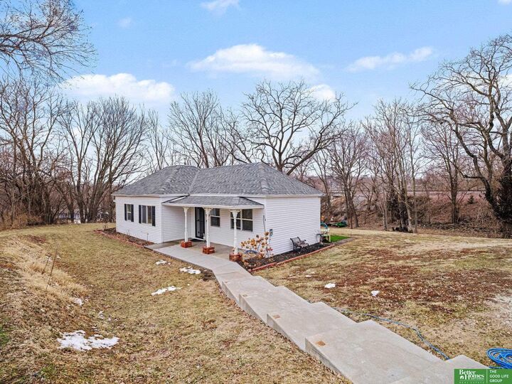 Property Photo: 420 2nd Rue NE 68410