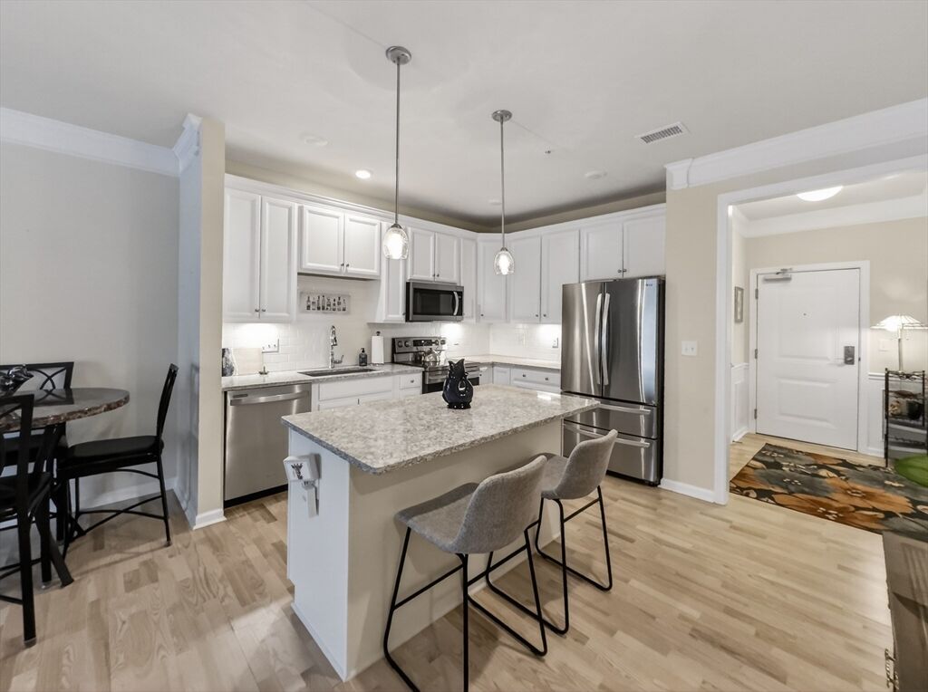 Property Photo:  1109 Peters Farm Way 1109  MA 01581 