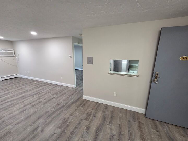 Property Photo:  25 Ekman St. 3 H  MA 01607 