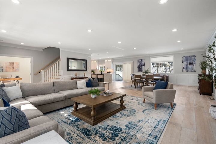 Property Photo:  2 Lincoln Ct  MA 02052 