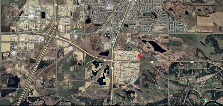 Property Photo: 5432 Blackfalds Industrial Way AB T0M 2M0