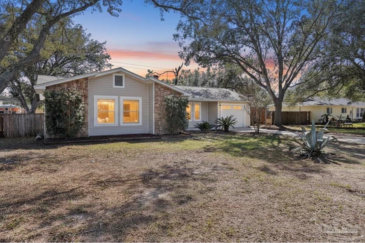 Property Photo: 2990 Ranchette Sq FL 32563