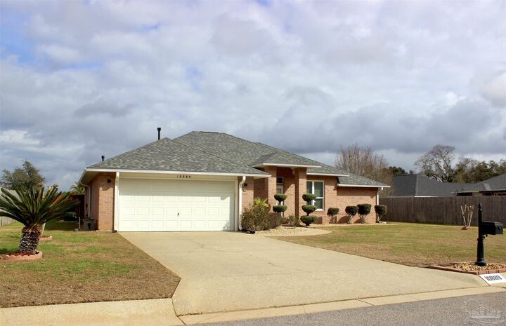 Property Photo:  10889 Country Ostrich Dr  FL 32534 